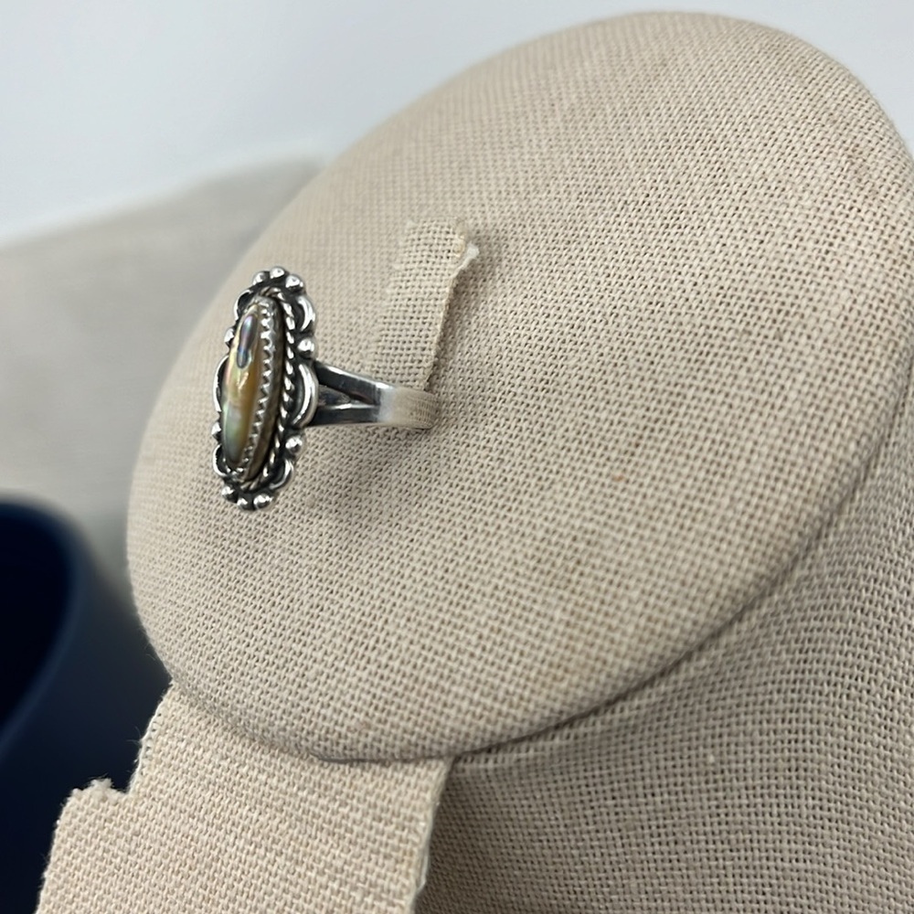 🌵 Vintage Sterling Silver Navajo-Style Abalone Ring - Size 5 - Picture 8 of 13
